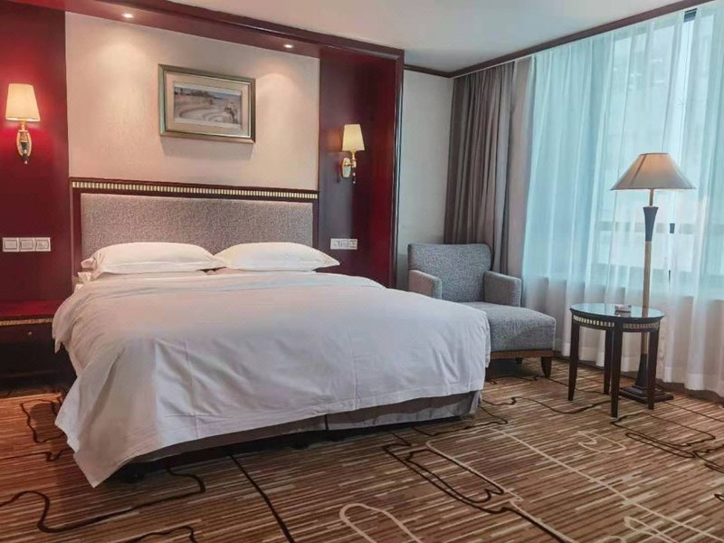 Tianjin Golden Crown Hotel Guest Room
