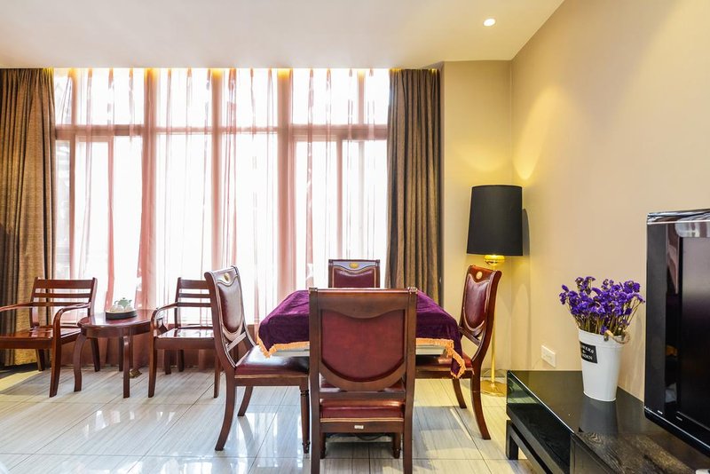 023 Business HotelGuest Room