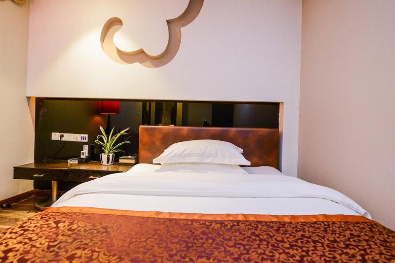 023 Business HotelGuest Room