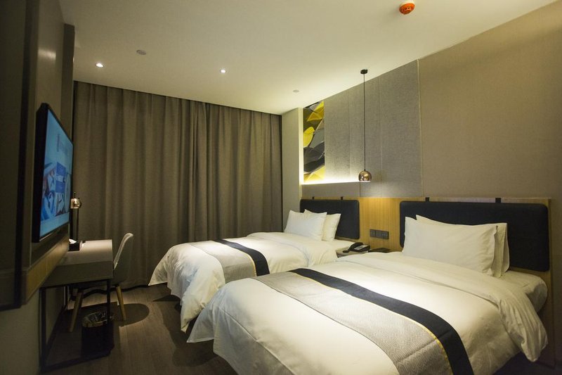 Homeinn Selected (Zaozhuang Xuecheng Guangming West Road High-speed Railway Station) Guest Room