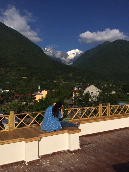 Hailuogou Yiyi HotelOver view