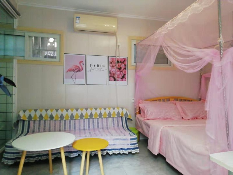 Tule Hostel Guest Room