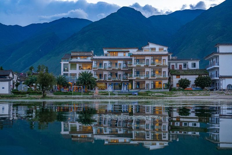 Magpie Habitat Erhai Holiday Hotel Over view