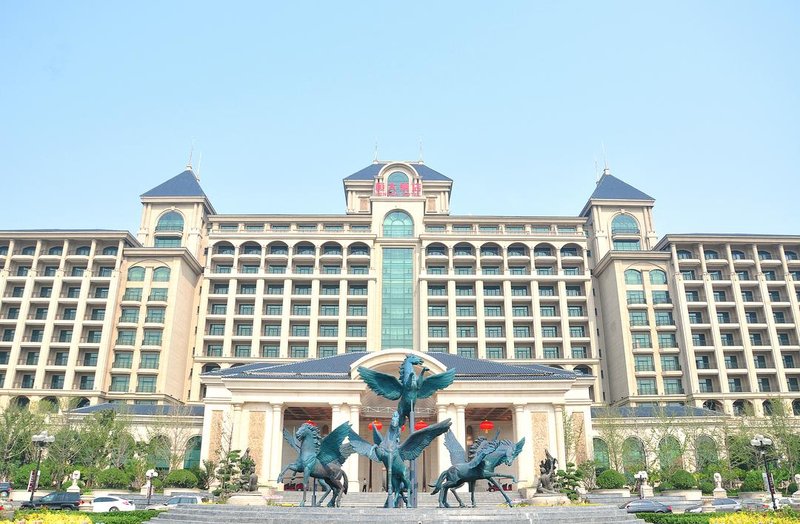 Evergrande Hotel，Tianjin Dongli LakeOver view