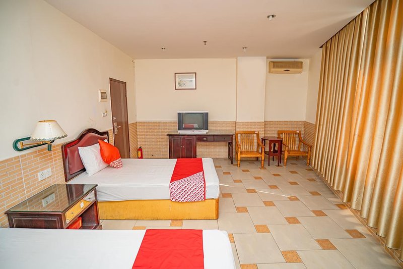 Lihua Hotel Guest Room