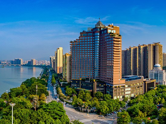 Qingyuan International Hotel over view