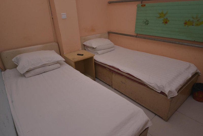 Furong Hotel Guest Room