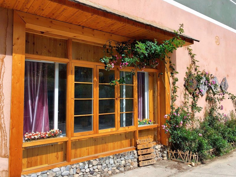 Fanxing Lianhuayuan InnOver view