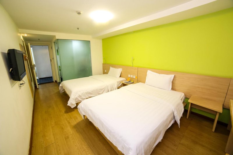 7 Days Inn (Yueyang Baling Middle Road Shifuyou) Guest Room
