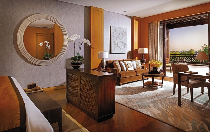 Four Seasons Hotel Hangzhou at West Lake Guest Room