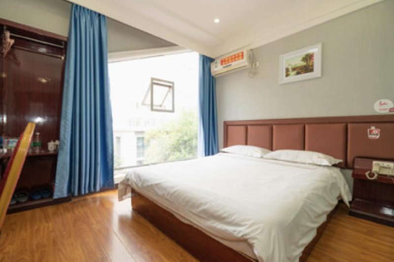 Lijin Express Holiday Hotel Guest Room