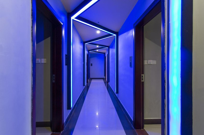 hndjjdHotel public area