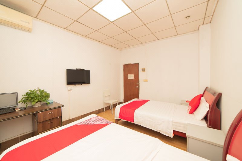 Zhongshan Emperor's Residence Guest Room