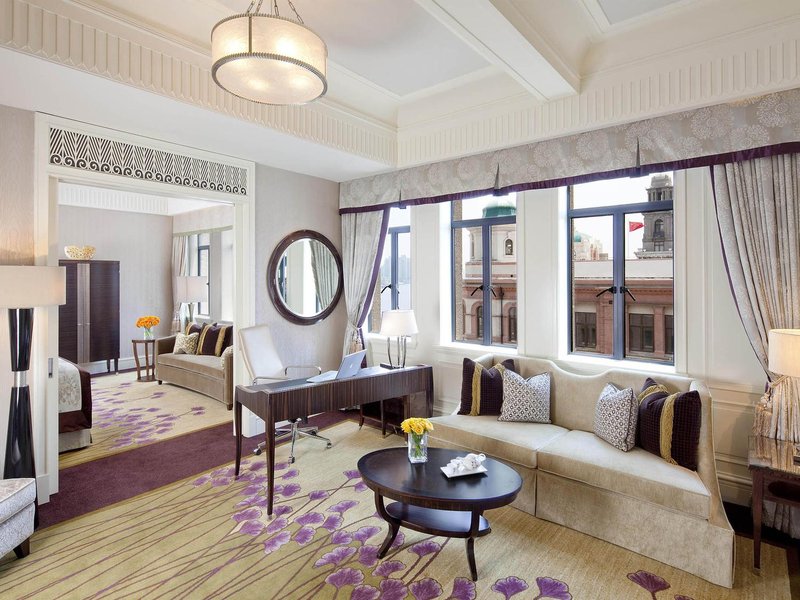 Fairmont Peace Hotel ShanghaiGuest Room