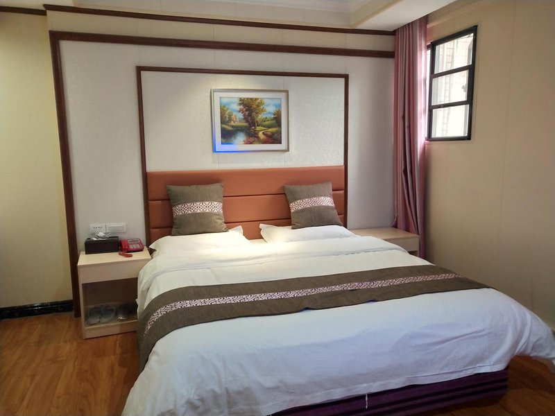 Milano Spring Fashion Hotel Guest Room