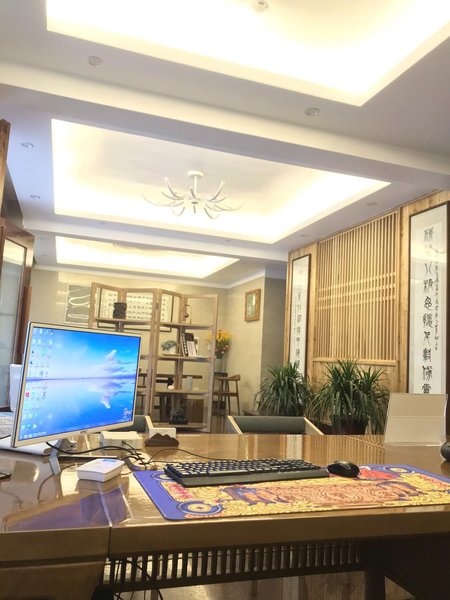 MY FAMILY HOTLEOver view