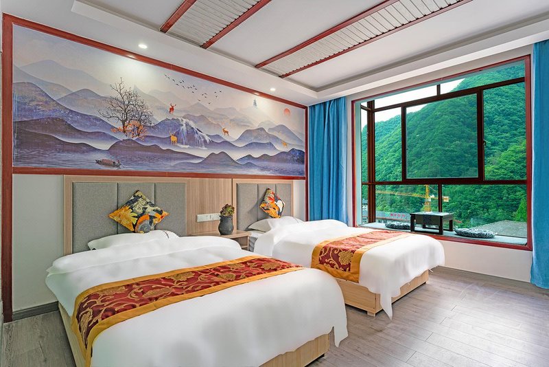 Shennongjia Summer Resort Guest Room