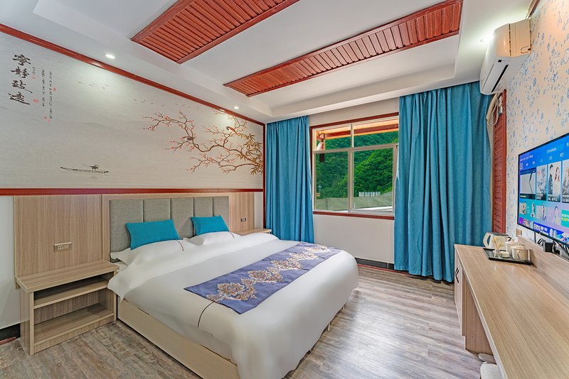 Shennongjia Summer Resort Guest Room