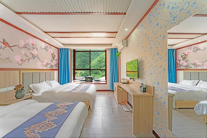 Shennongjia Summer Resort Guest Room