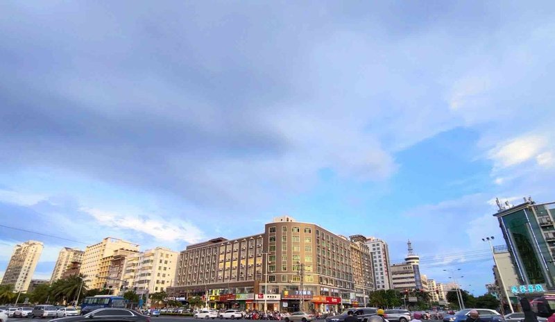 Golden Moon Business InnOver view