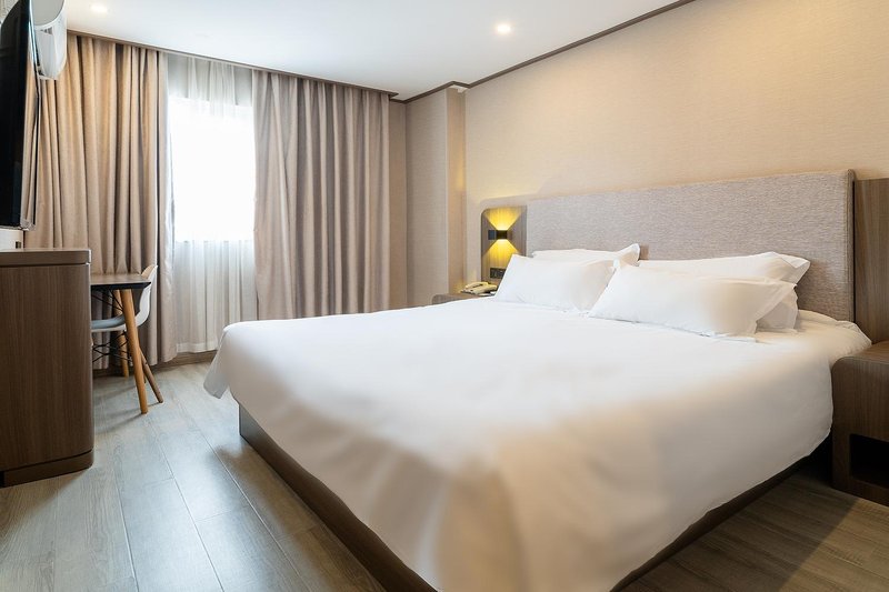 Hanting Hotel Guest Room