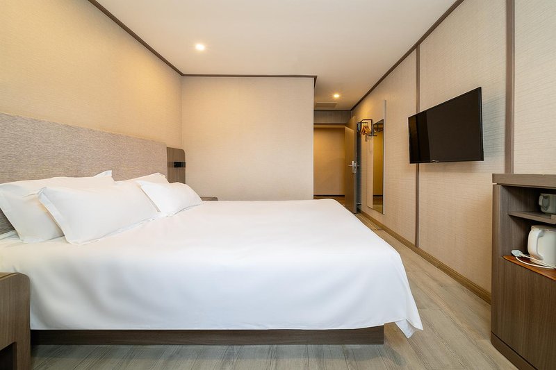 Hanting Hotel Guest Room