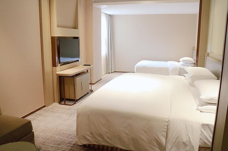 CourtyardbyMarriottShanghaiInternationalTourismandResortsZone Guest Room