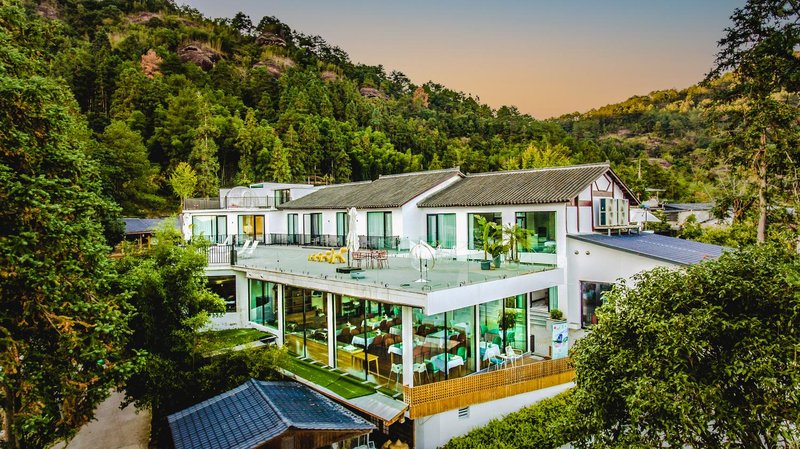 Wuyi Mountain Yiqu Xiangsi Alhu Resort Hotel Over view