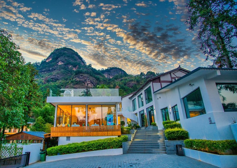 Wuyi Mountain Yiqu Xiangsi Alhu Resort Hotel Over view