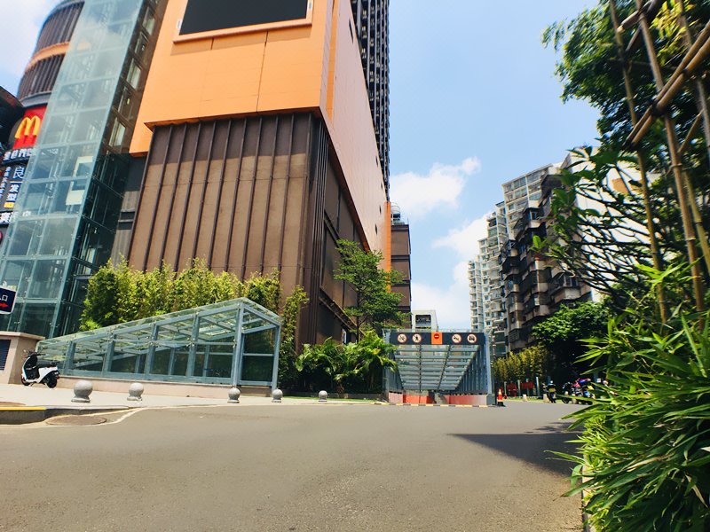 Floral·Haikou Jize B&B (Riyue Square Branch)Over view