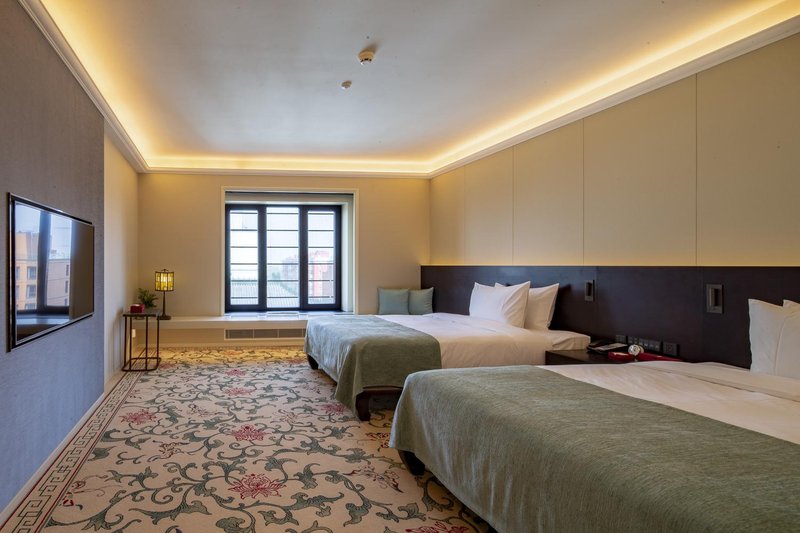 Grand Hotel Beijing Guest Room