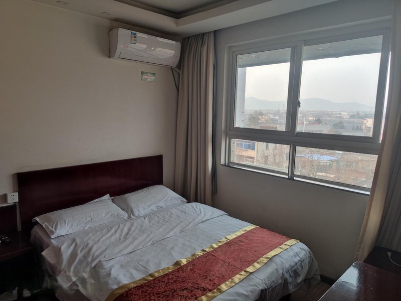 City Star Holiday Hotel Guest Room