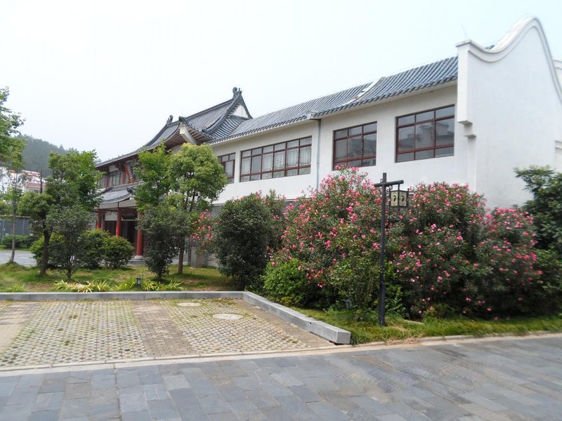 HuatinghudajiudianOver view
