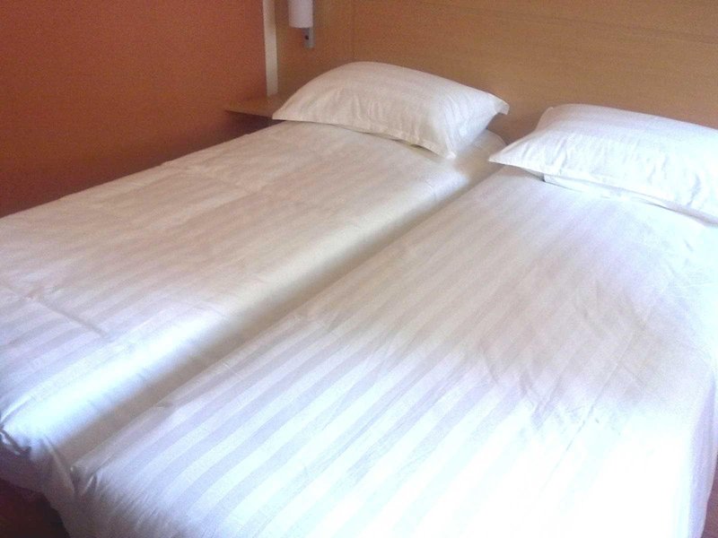 Ibis Hotel  Guest Room