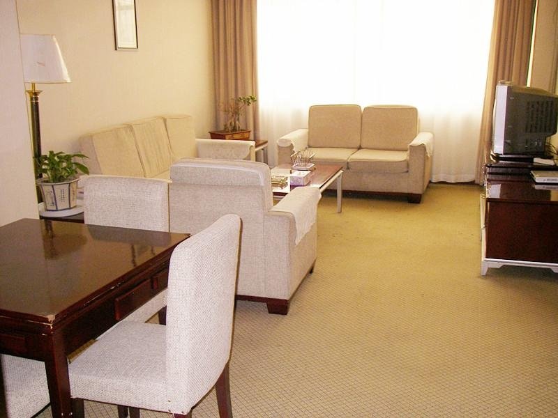 Xinyun Hotel Urumqi Guest Room