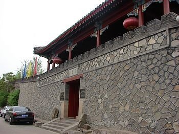 承德绮望楼外景图