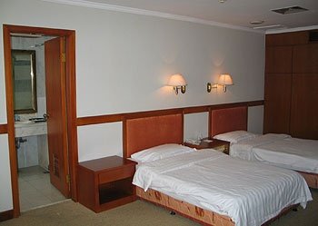 Hualin Hotel Guest Room