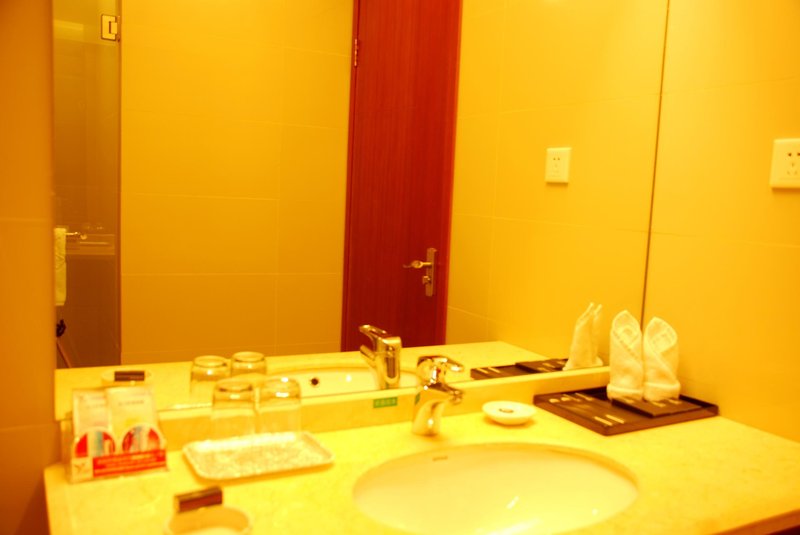 Yangtze Holiday Hotel Guest Room