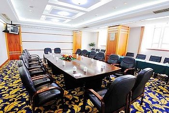 Golden River Plaza Hangzhou meeting room