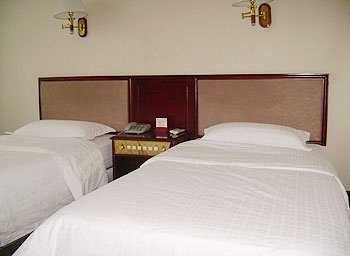 Yufeng Hotel Guest Room