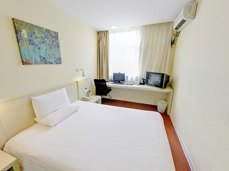 Hanting Express YanAn Road Shanghai Guest Room