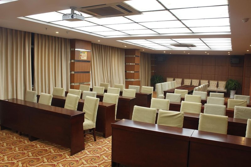 Laiwu Oriental Holiday Inn meeting room