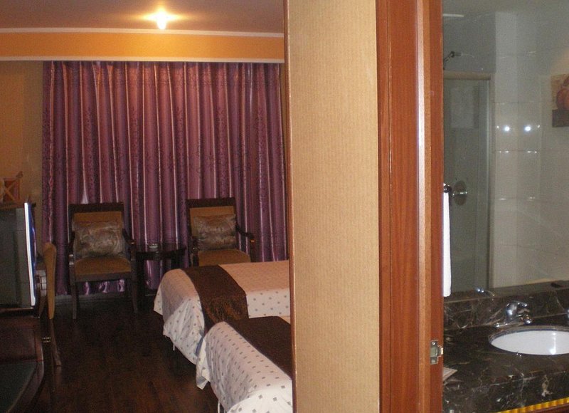 Dongfang Yuelai Hotel JinanGuest Room