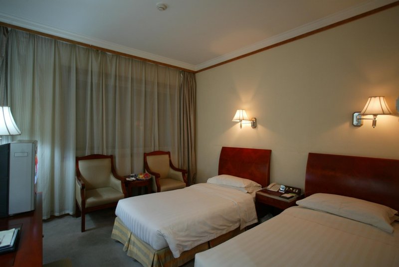 Golden Sail HotelGuest Room