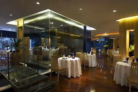 Hilton Hotel Hongqiao ShanghaiRestaurant