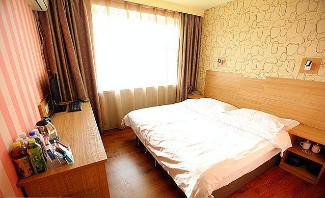 Kuaile Yizhan Fashion Hotel Guest Room
