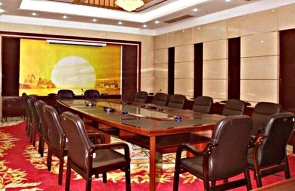 Qinzhou Hotel meeting room