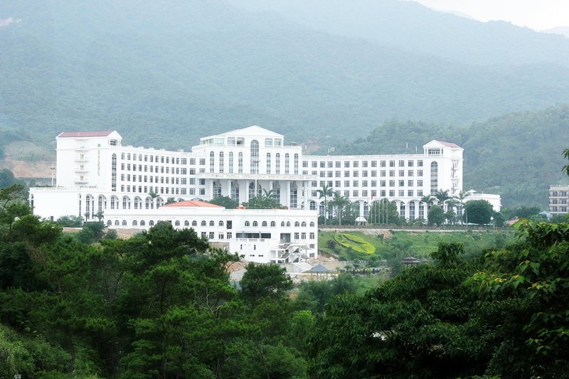 Luofushan Jiabaotian International Hotspring Resort Over view