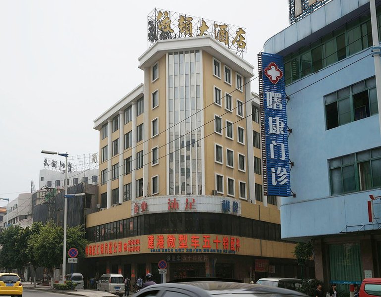 Yidun Hotel Over view