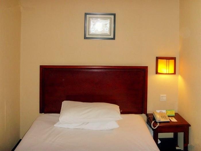 Super 8 Hotel  Guest Room